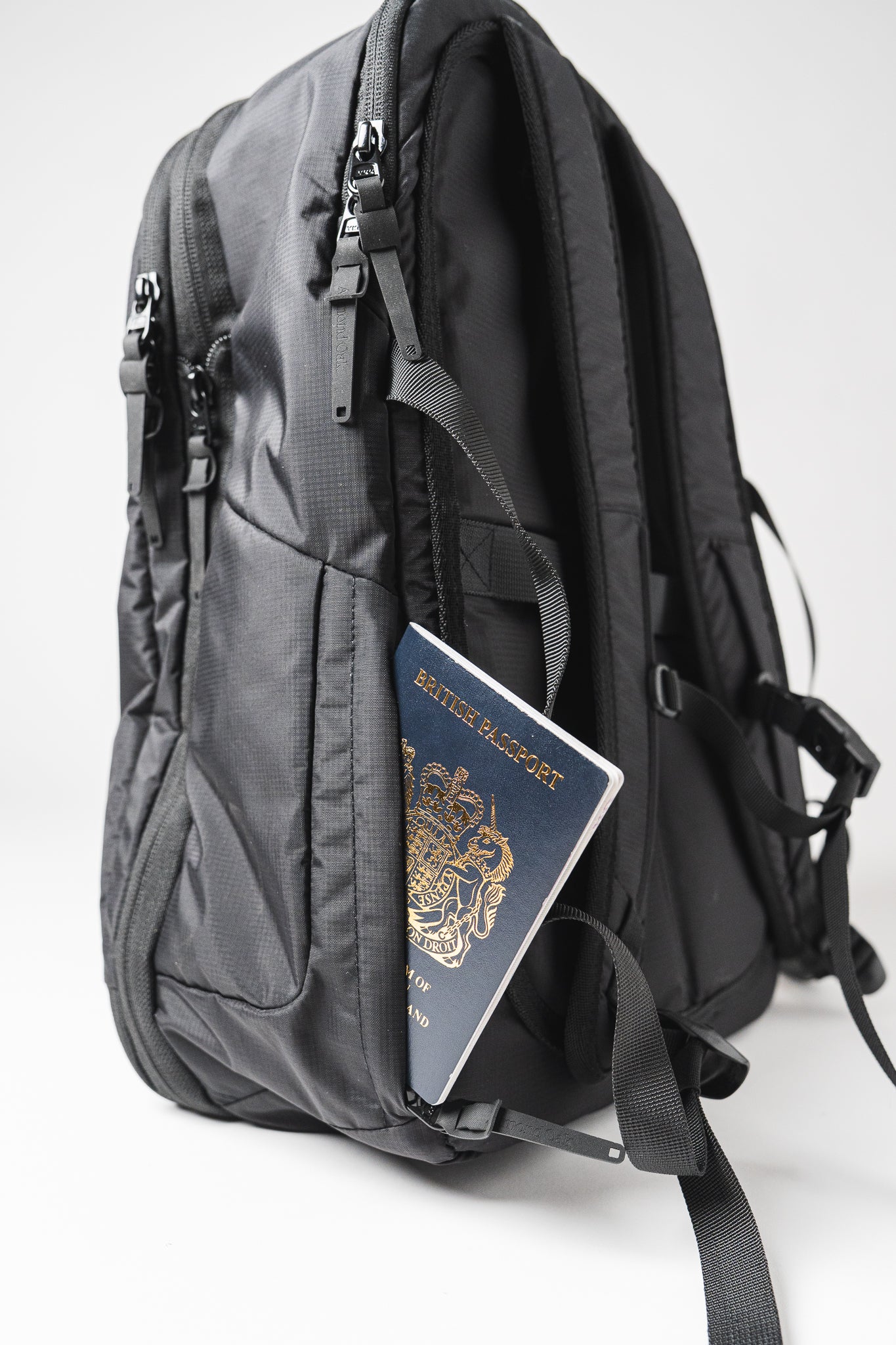 Almond Oak: 25L + 5L Expandable Travel Backpack Almond Oak: 25L + 5L Expandable Travel Backpack